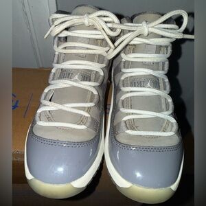 ‼️ ITEM SOLD‼️ Air Jordan 11 Cool grey kids Sz 12c